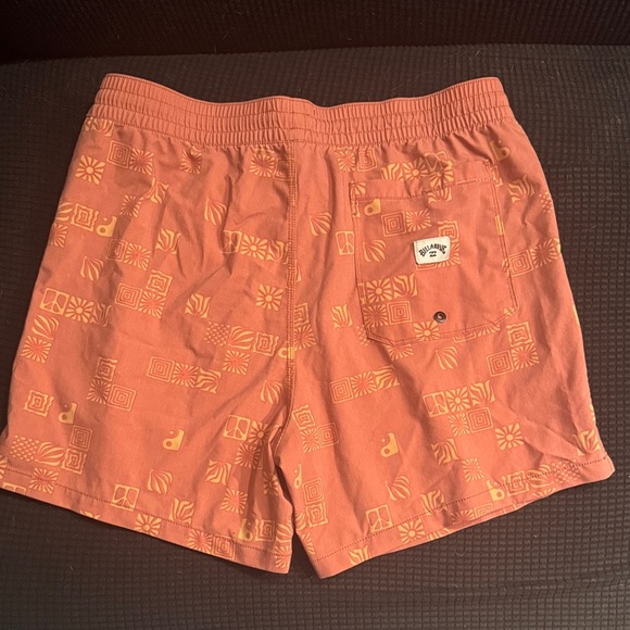 Billabong Men's Orange Swim Trunks - Picture 5 of 5